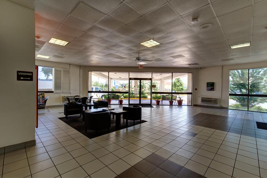 Executive Inn & Suites South Houston Exteriér fotografie