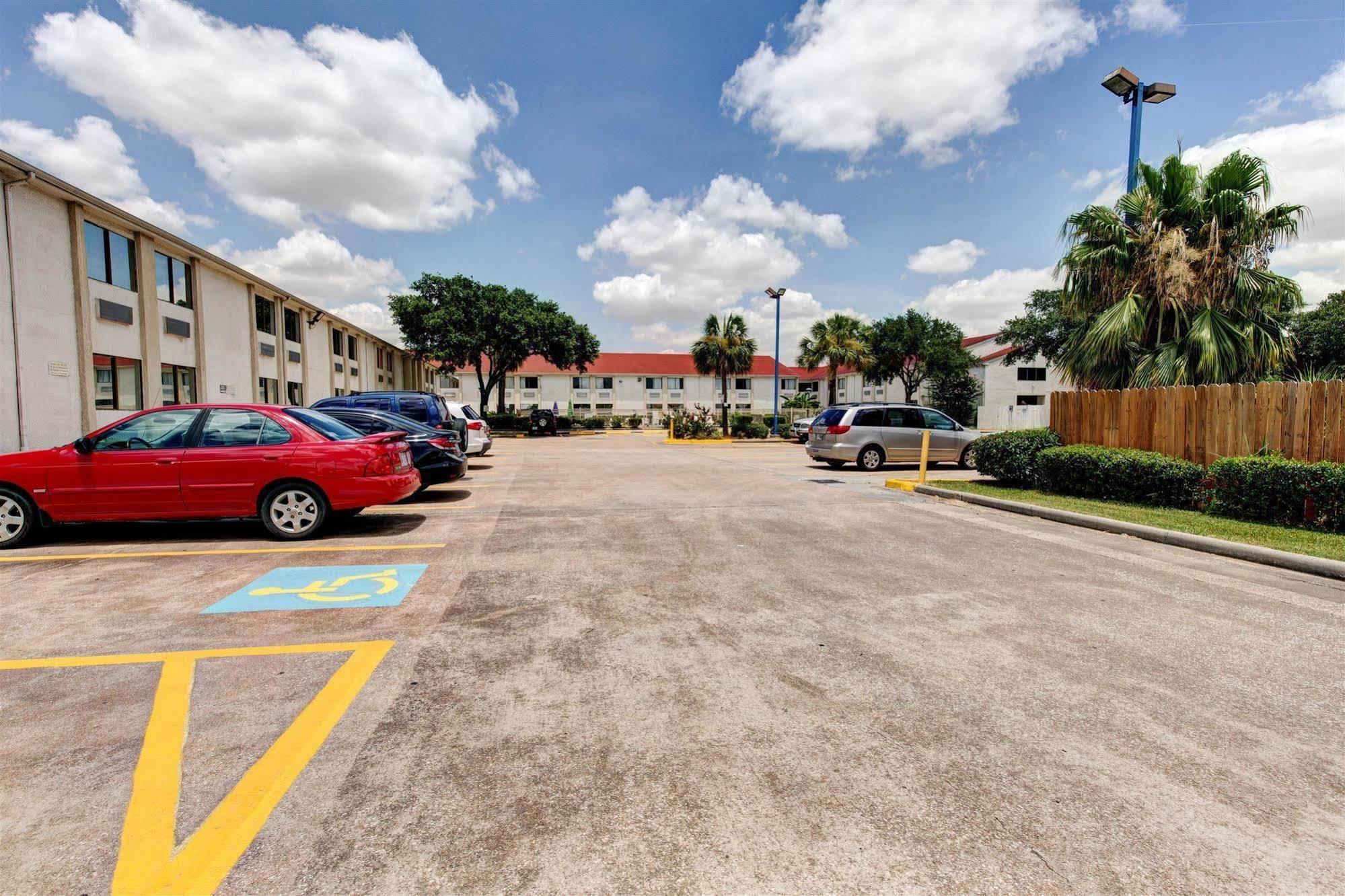 Executive Inn & Suites South Houston Exteriér fotografie